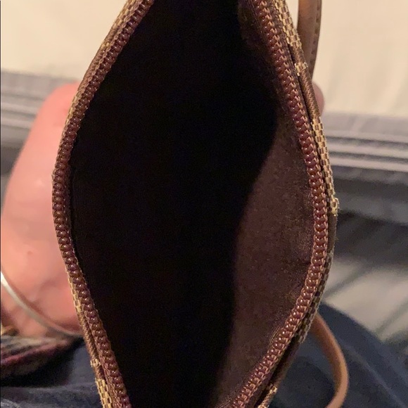 Coach wristlet - Picture 4 of 4